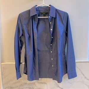 Banana Republic Ladies Slim Fit Oxford Shirt.